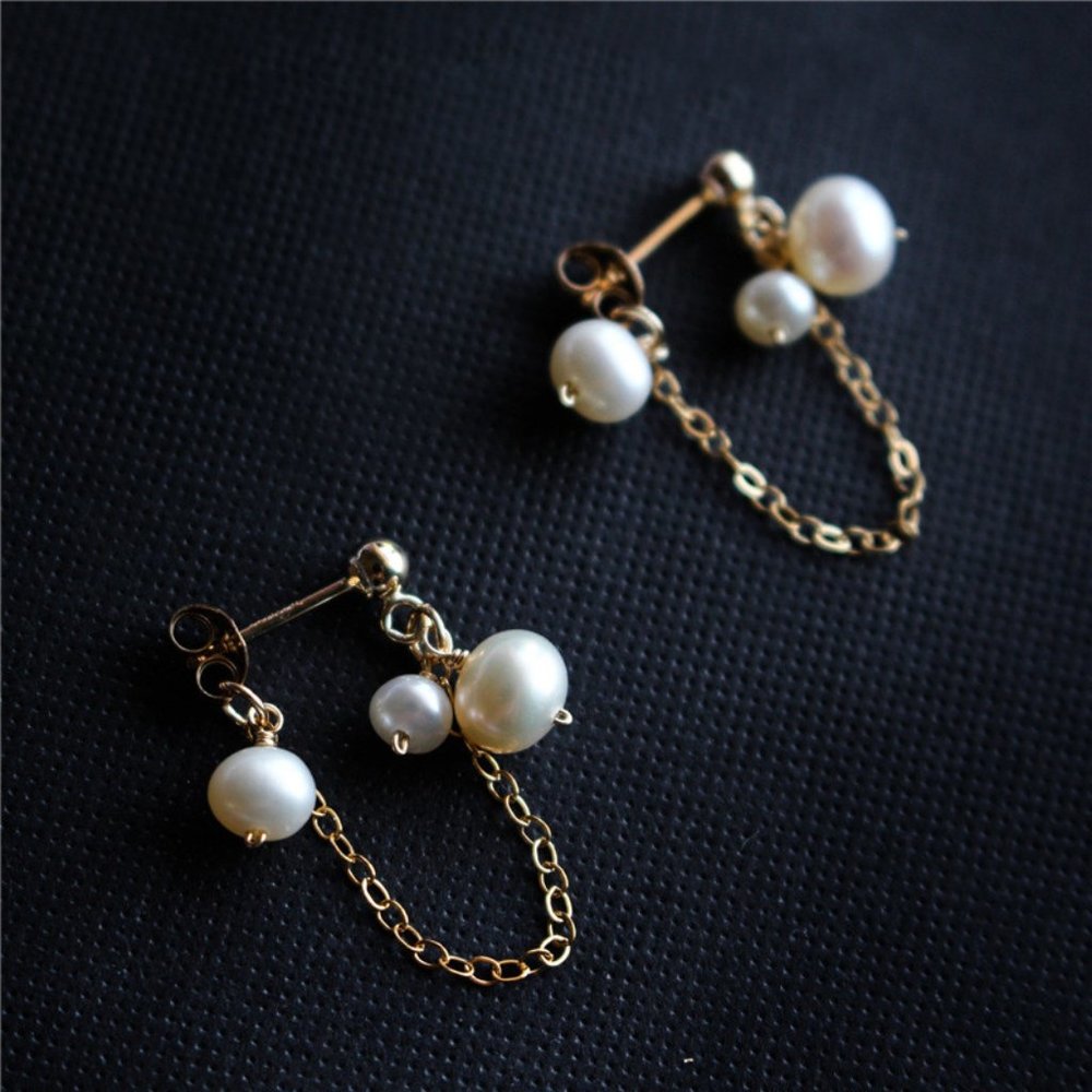 Freshwater Pearl Fringe Stud Earrings ZBGJZB00163